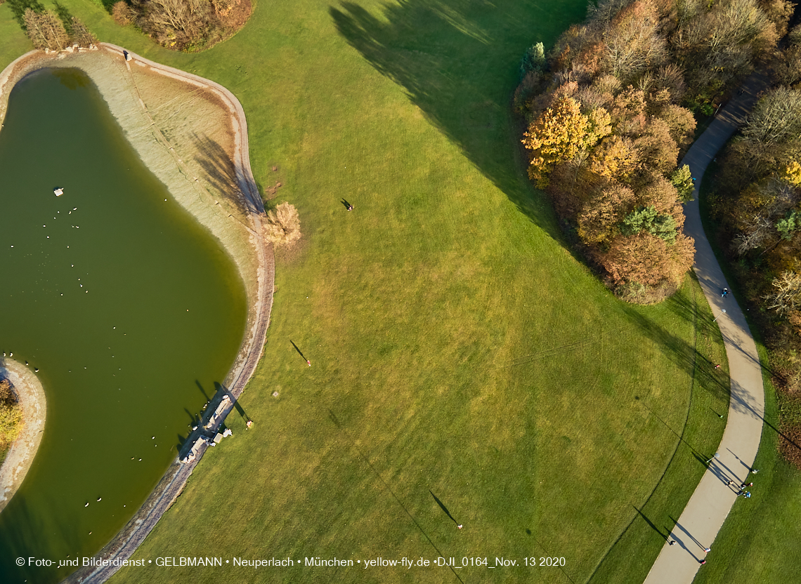 13.11.2020 - der Ostpark mit See und Biergarten in Neuperlach
